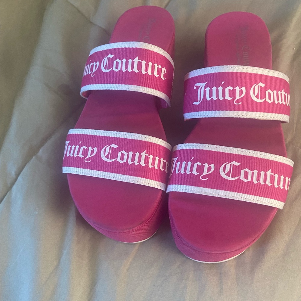 Juicy Couture Fuchsia Slide Sandals